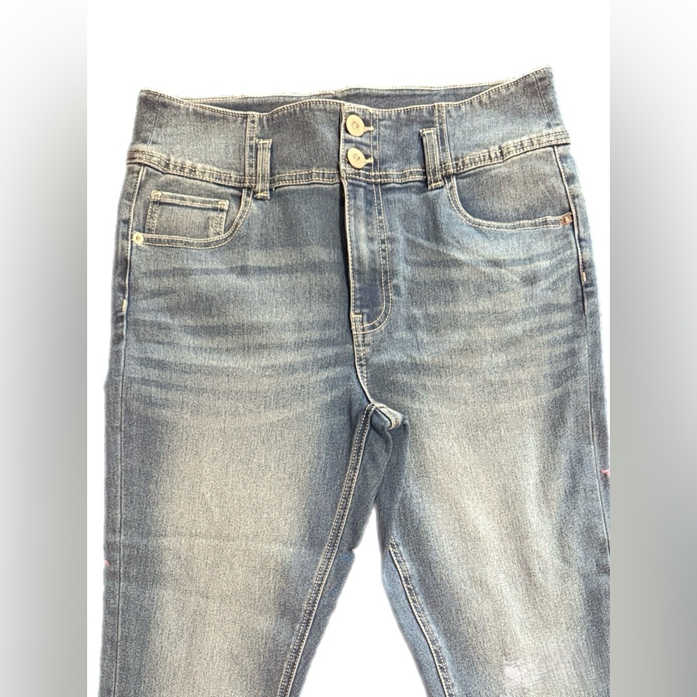 Relax Fit No Boundaries High Wasted Light Blue Denim Jeans Size 13
